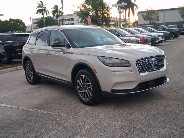 2022 Lincoln Corsair Standard