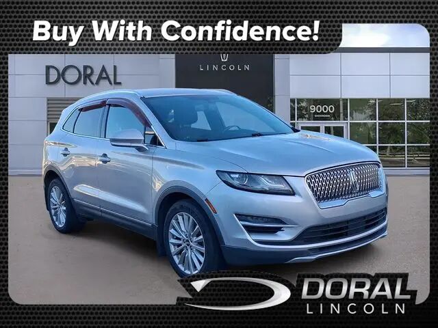 2019 Lincoln MKC Premiere — photo 1 of 13