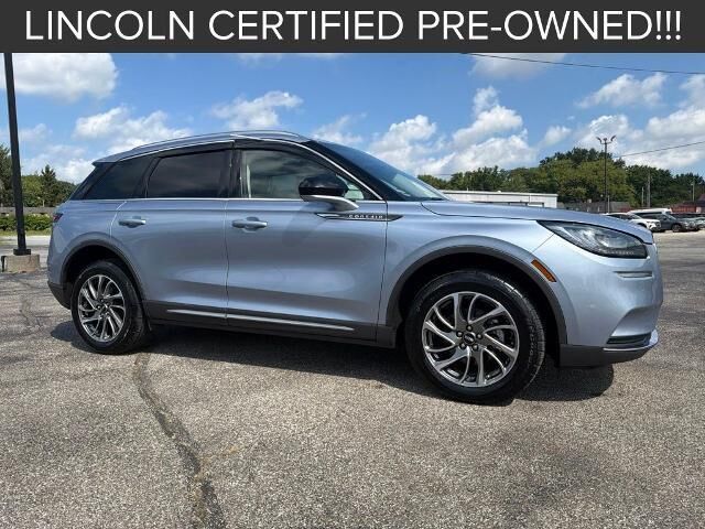 2022 Lincoln Corsair Standard — photo 1 of 13