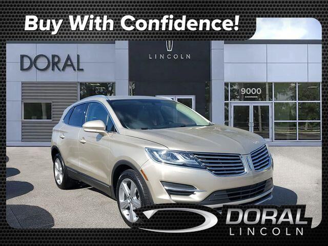 2017 Lincoln MKC Premiere — photo 1 of 13
