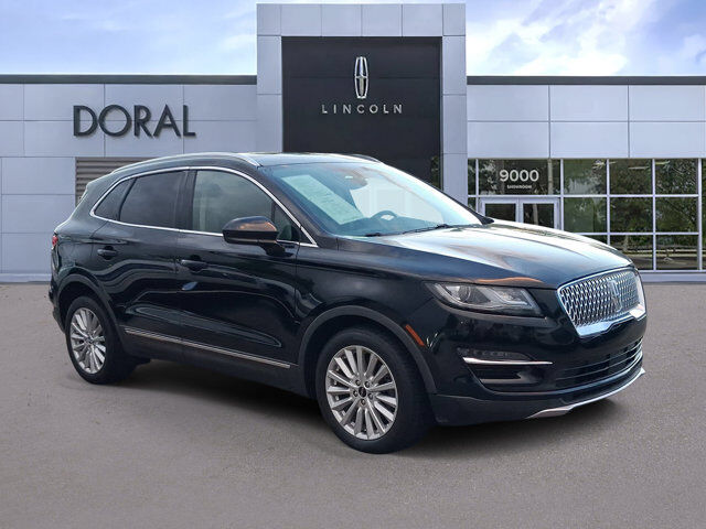 2019 Lincoln MKC Standard — photo 1 of 14