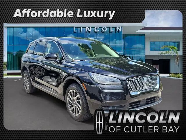 2022 Lincoln Corsair Standard — photo 1 of 13