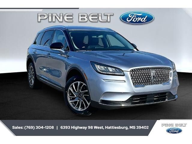2022 Lincoln Corsair Standard — photo 1 of 13