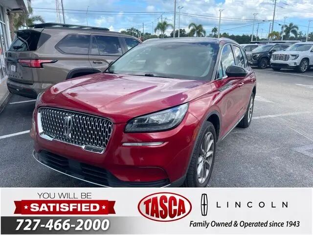 2022 Lincoln Corsair Standard — photo 1 of 7