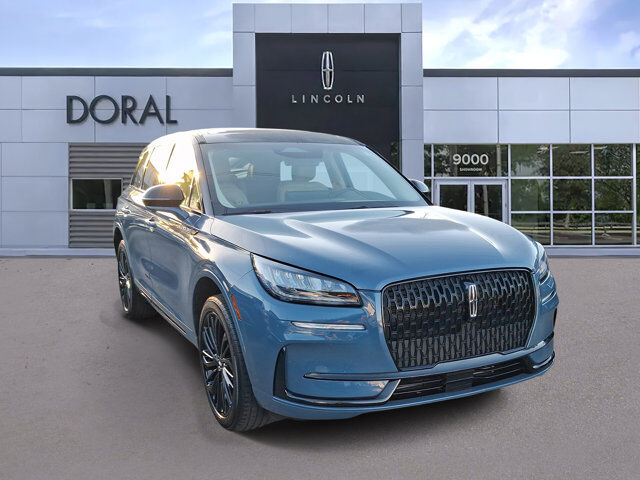 2024 Lincoln Corsair Premiere — photo 1 of 2
