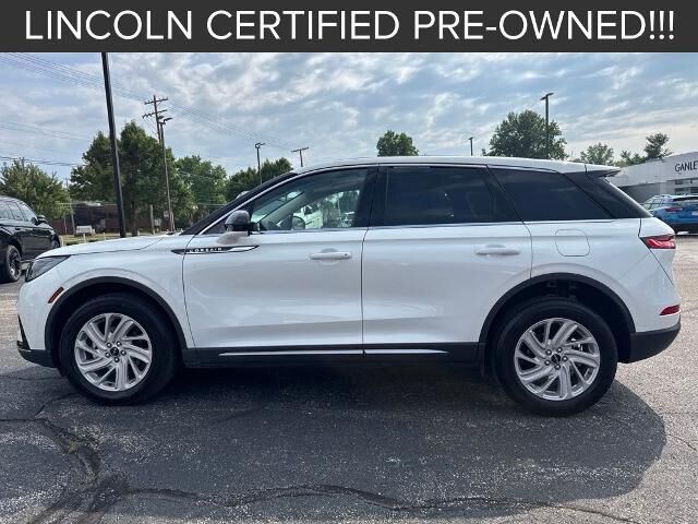 2023 Lincoln Corsair Standard — photo 1 of 13