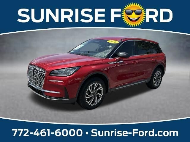 2023 Lincoln Corsair Standard — photo 1 of 1