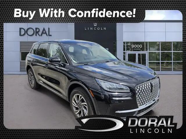 2024 Lincoln Corsair Premiere — photo 1 of 6