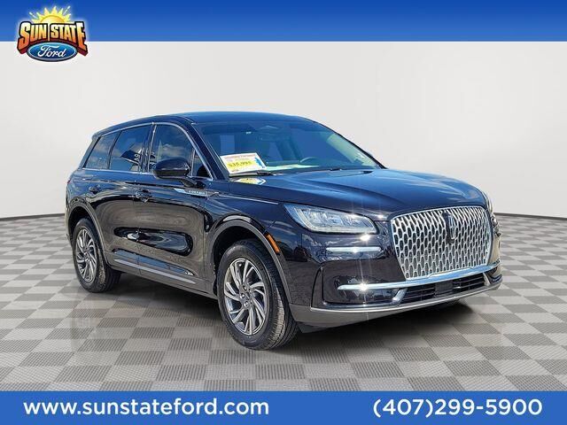 2025 Lincoln Corsair Premiere — photo 1 of 13