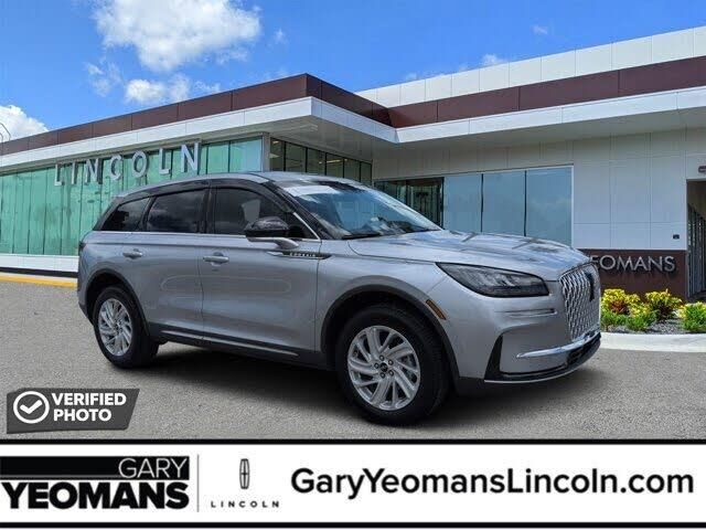 2023 Lincoln Corsair Standard — photo 1 of 1