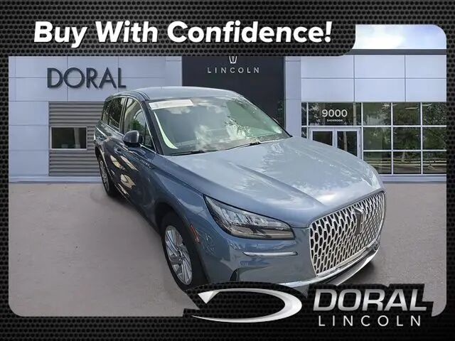 2024 Lincoln Corsair Premiere — photo 1 of 4