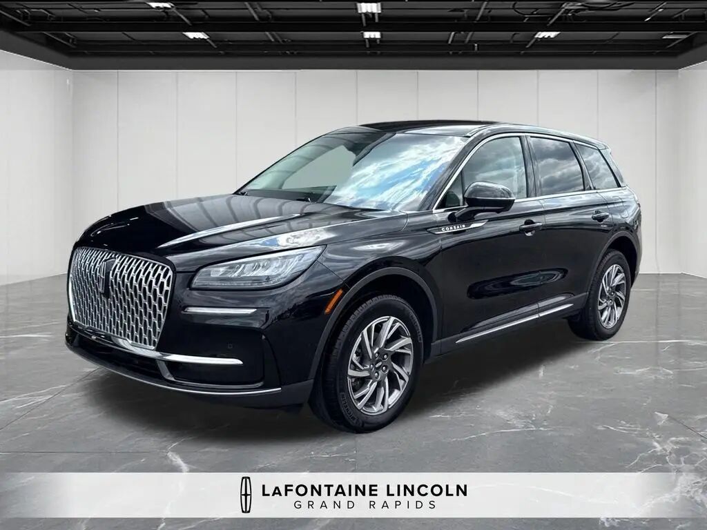 2023 Lincoln Corsair Standard