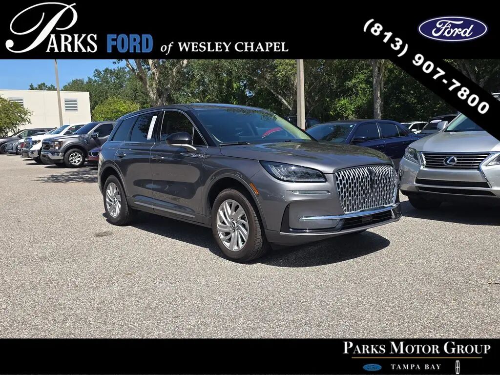 2025 Lincoln Corsair Premiere — photo 1 of 13