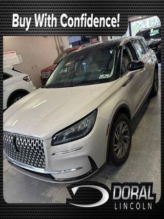 2023 Lincoln Corsair Standard — photo 1 of 1
