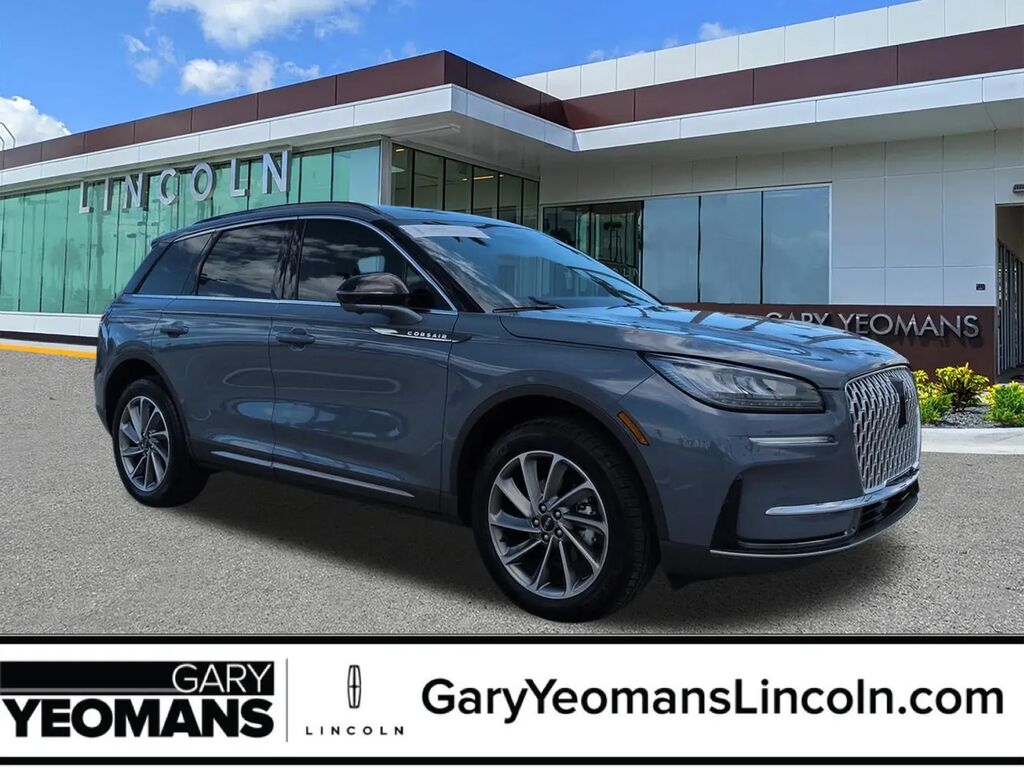 2026 Lincoln Corsair Premiere — photo 1 of 13