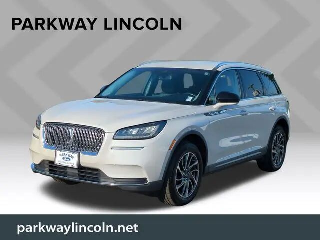 2020 Lincoln Corsair Standard — photo 1 of 13
