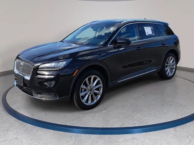 2022 Lincoln Corsair Standard — photo 1 of 13