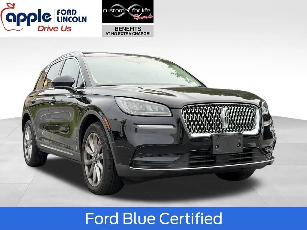 2022 Lincoln Corsair Standard — photo 1 of 12