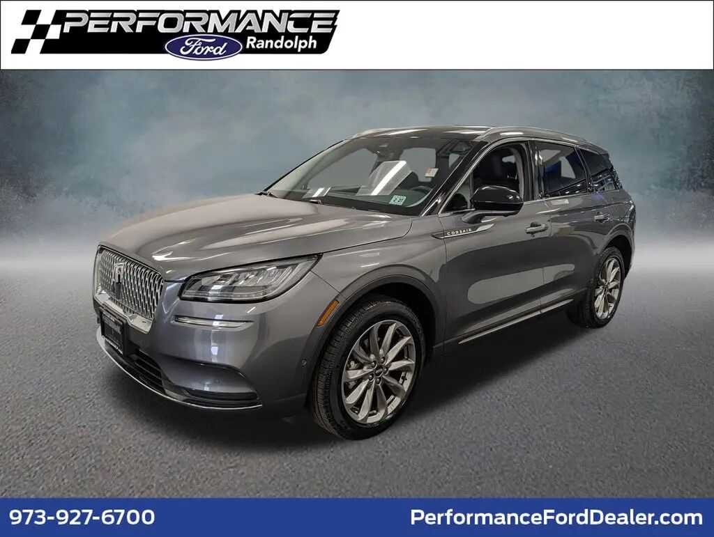 2022 Lincoln Corsair Standard — photo 1 of 12