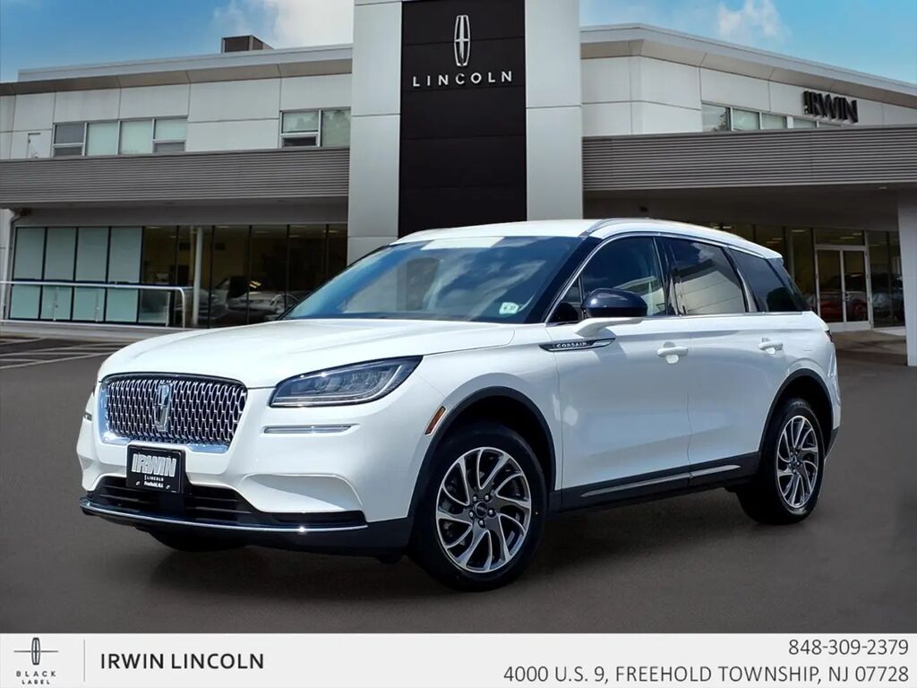 2022 Lincoln Corsair Standard — photo 1 of 13