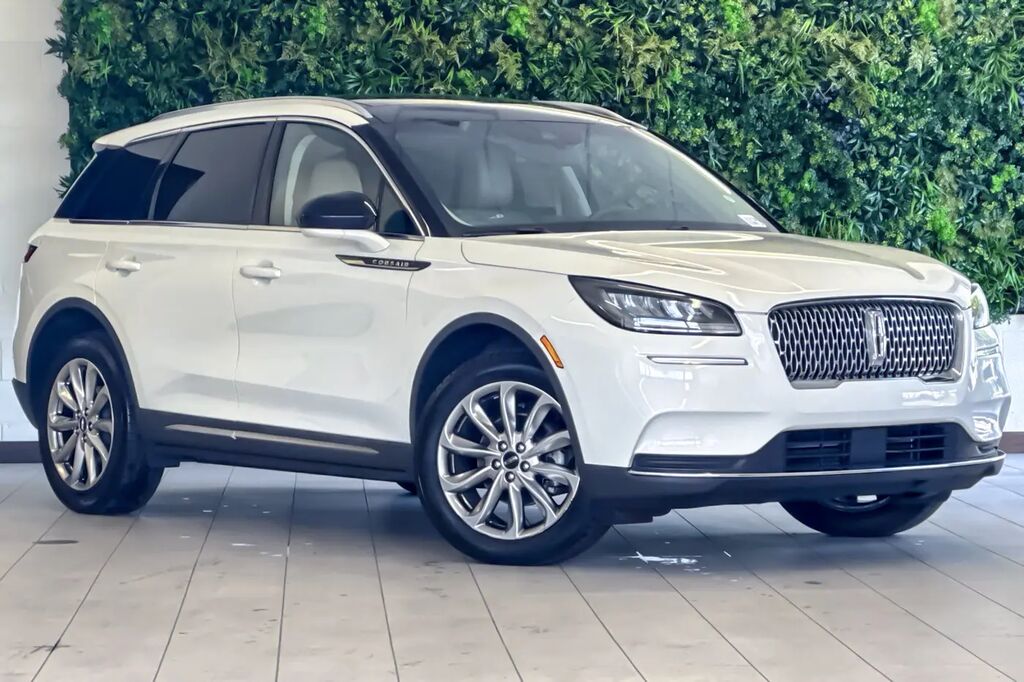 2022 Lincoln Corsair Standard