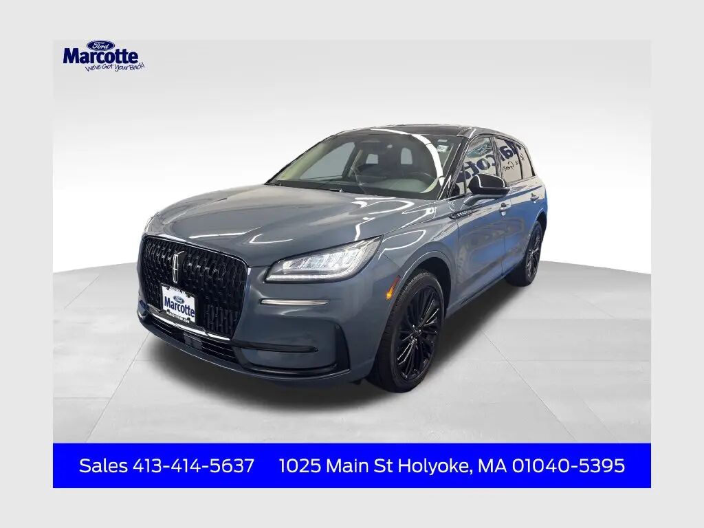 2023 Lincoln Corsair Standard — photo 1 of 13