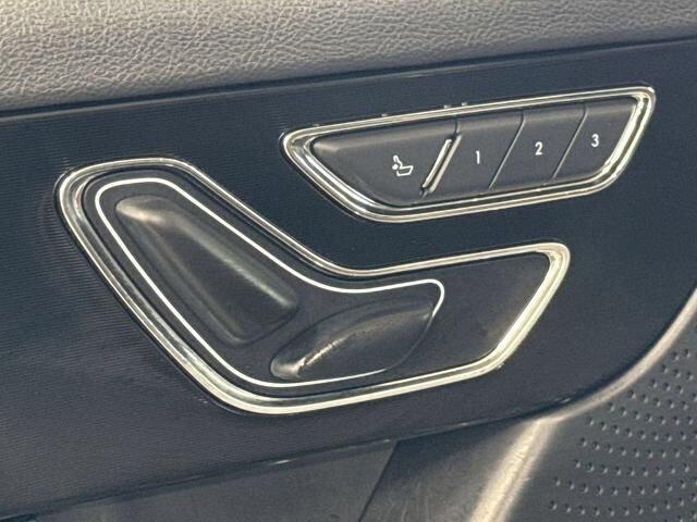 2023 Lincoln Corsair Standard — photo 1 of 1