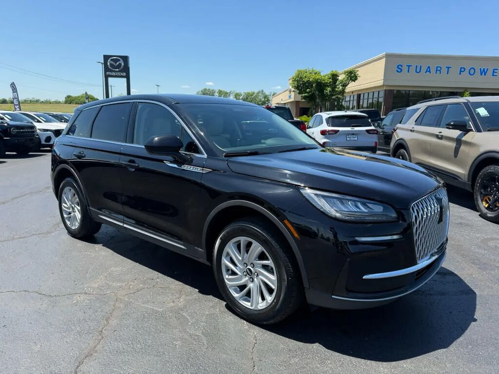 2025 Lincoln Corsair Premiere — photo 1 of 1