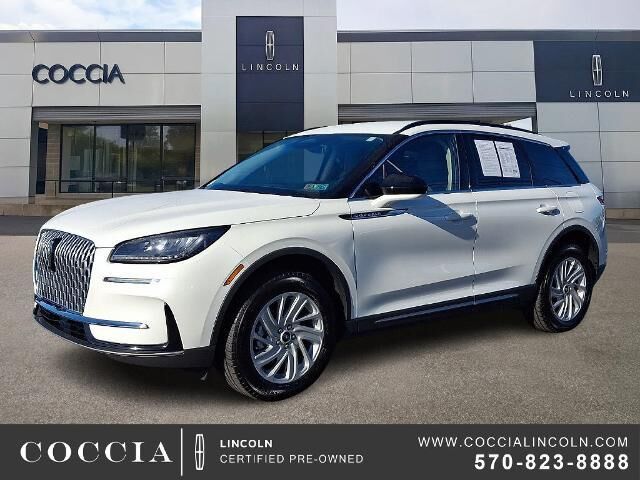 2026 Lincoln Corsair Premiere — photo 1 of 13