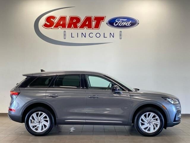 2024 Lincoln Corsair Premiere — photo 1 of 13