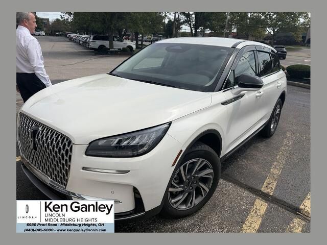 2023 Lincoln Corsair Standard