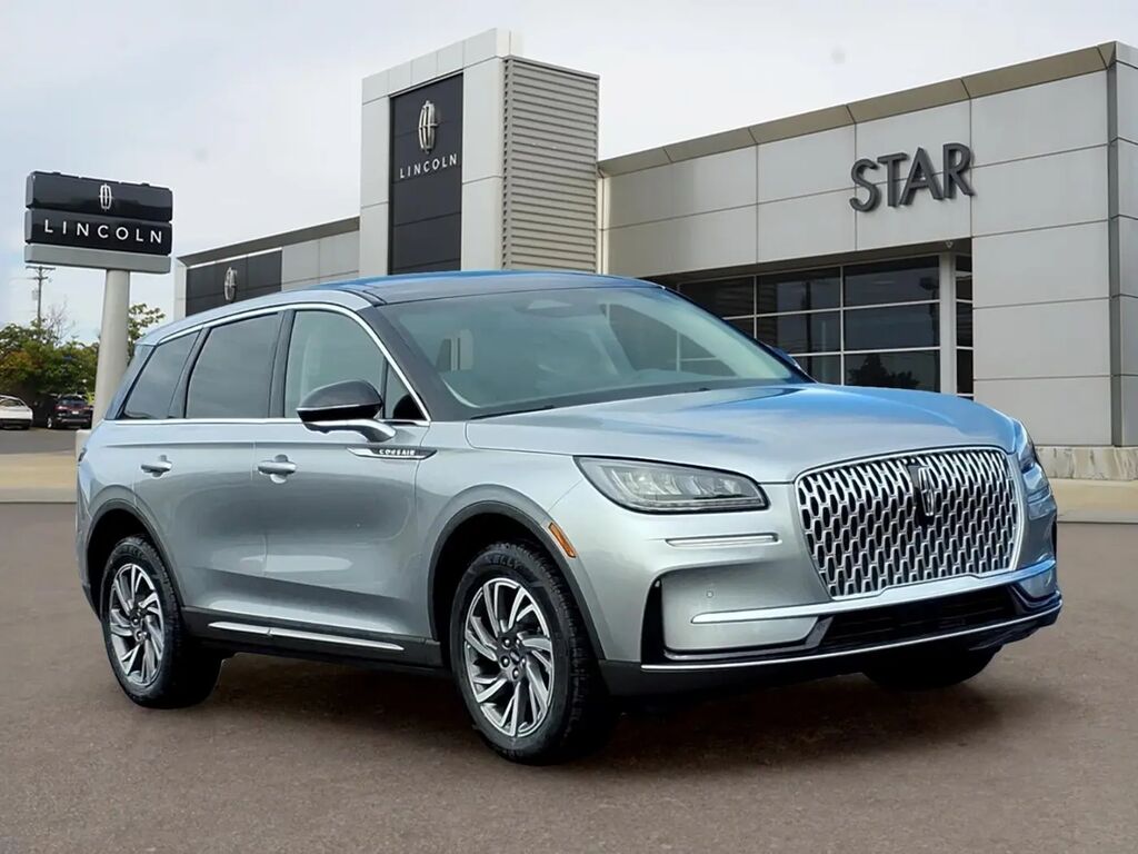 2024 Lincoln Corsair Premiere — photo 1 of 13