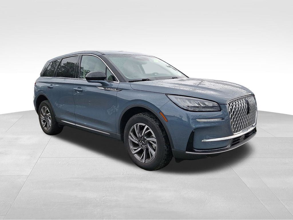 2023 Lincoln Corsair Standard — photo 1 of 13