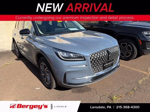 2025 Lincoln Corsair Premiere