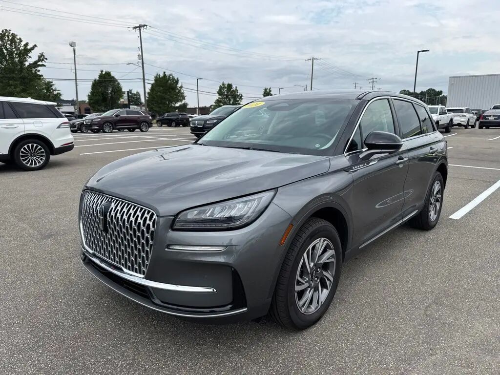2024 Lincoln Corsair Premiere — photo 1 of 13
