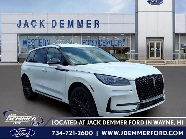 2023 Lincoln Corsair Standard