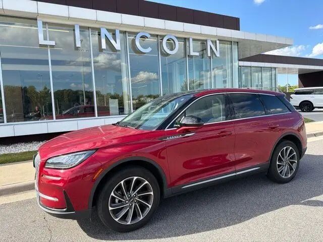 2023 Lincoln Corsair Standard — photo 1 of 13