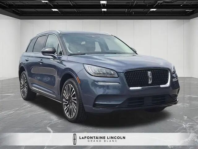 2022 Lincoln Corsair Standard — photo 1 of 13