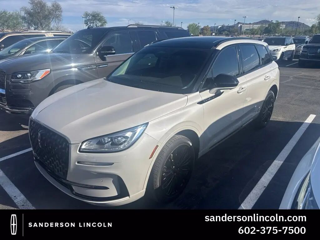 2023 Lincoln Corsair Reserve — photo 1 of 2