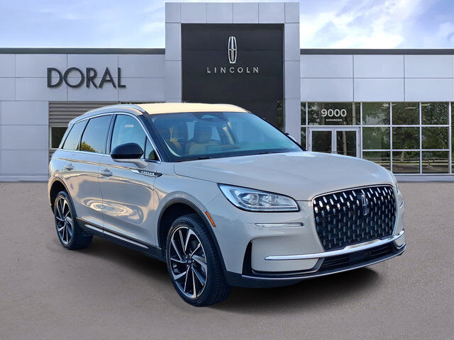 2023 Lincoln Corsair Reserve — photo 1 of 14