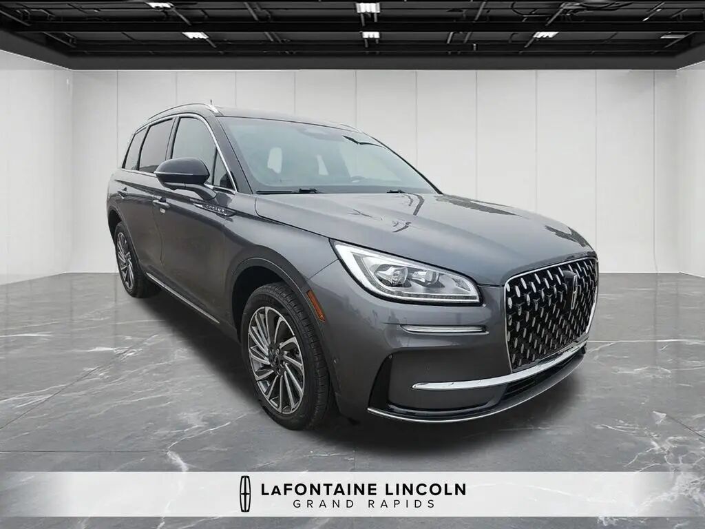 2023 Lincoln Corsair Reserve — photo 1 of 42