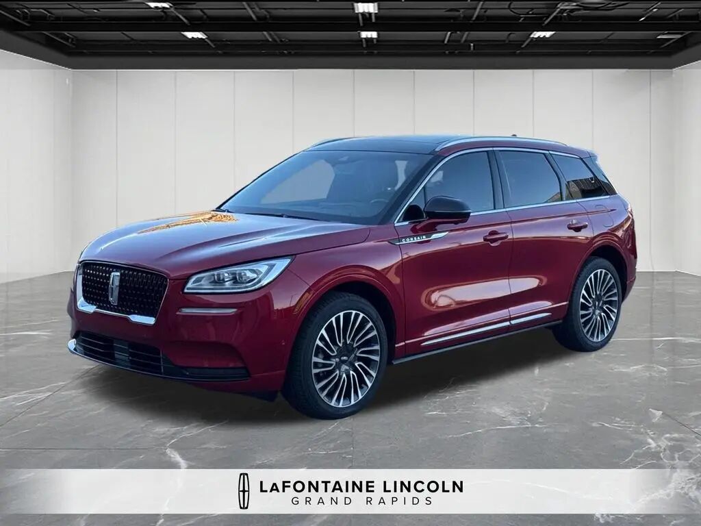 2022 Lincoln Corsair Reserve — photo 1 of 13