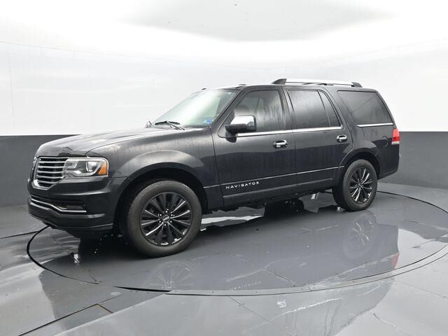 2015 Lincoln Navigator Base