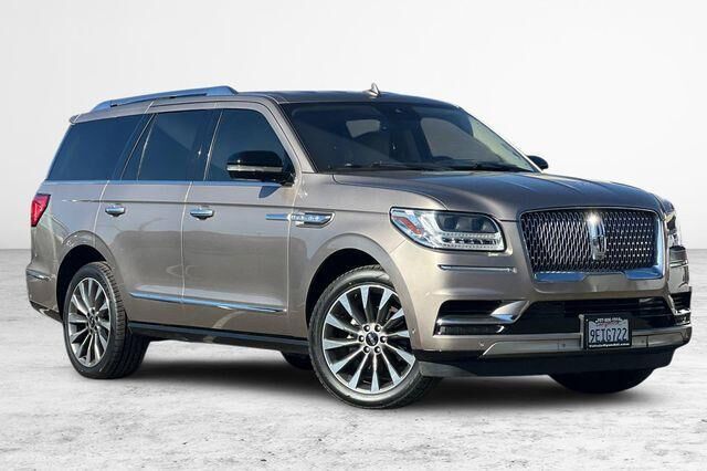 2019 Lincoln Navigator Select