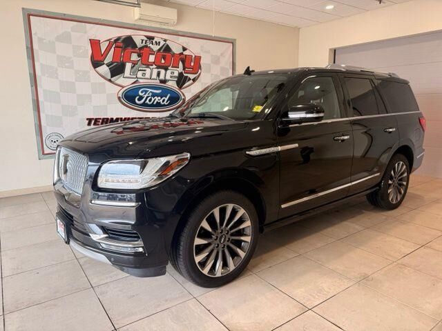 2019 Lincoln Navigator Select