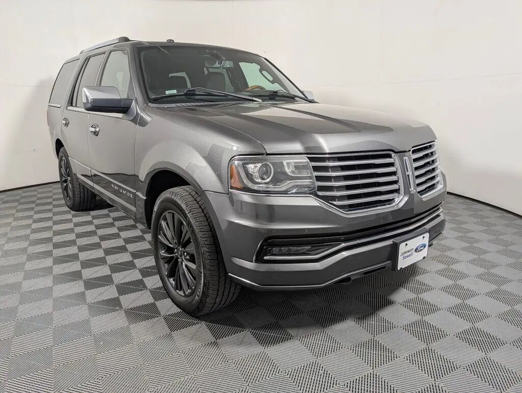 2016 Lincoln Navigator Select — photo 1 of 4