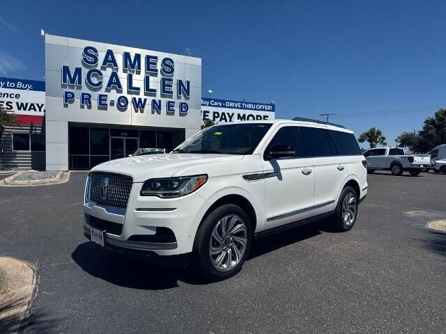 2023 Lincoln Navigator Reserve