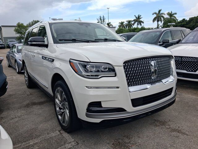 2023 Lincoln Navigator Reserve