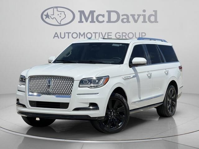 2022 Lincoln Navigator Reserve — photo 1 of 13