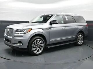 2022 Lincoln Navigator Reserve — photo 1 of 12